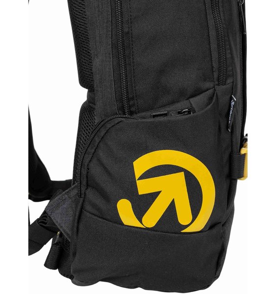 Batoh Meatfly Basejumper Black/Charcoal Heather 22 L + penál zdarma 25/26