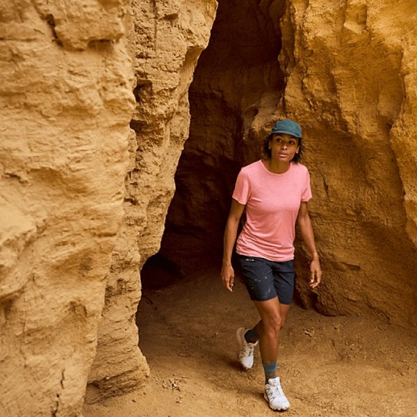 Dámské merino triko Devold Active Tee WMN Apricot GO 293 291 C 070A 25/26