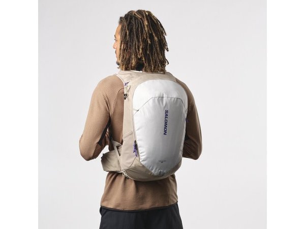 Sportovní batoh Salomon Trailblazer 20 LC2182800 Vintage Khaki/Glacier Gray 25/29