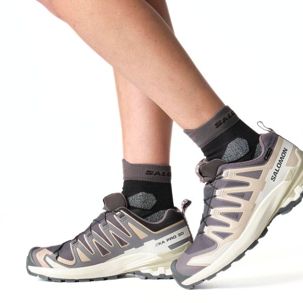 Dámské trailové běžecké boty Salomon XA PRO 3D V9 GTX Gore-tex W L47744700 26/27